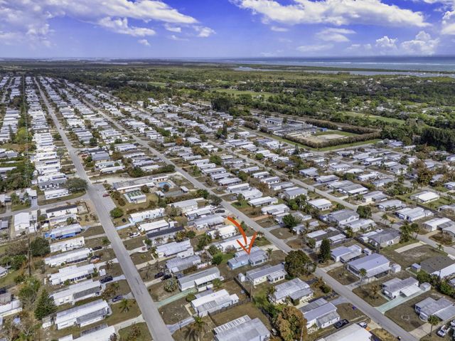 8420 SE Eagle Avenue, Hobe Sound, FL 33455