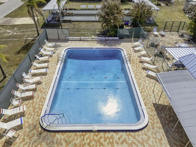 8420 SE Eagle Avenue, Hobe Sound, FL 33455