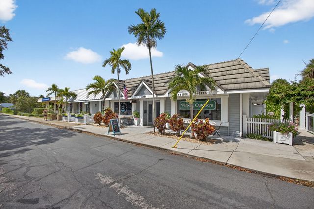 8420 SE Eagle Avenue, Hobe Sound, FL 33455