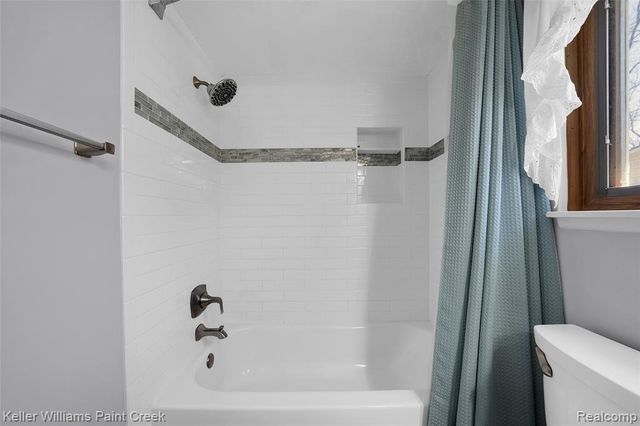 809 Corners Court 23, Lake Orion, MI 48362