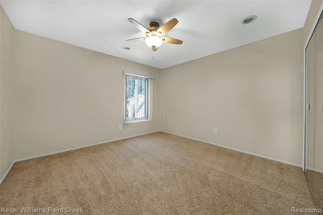 809 Corners Court 23, Lake Orion, MI 48362