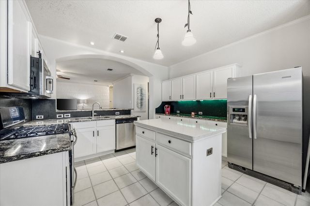 2860 Wild Oak Lane, Rockwall, TX 75032