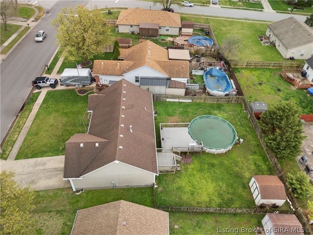 906 Presidential Place, Jeffersonville, IN 47130