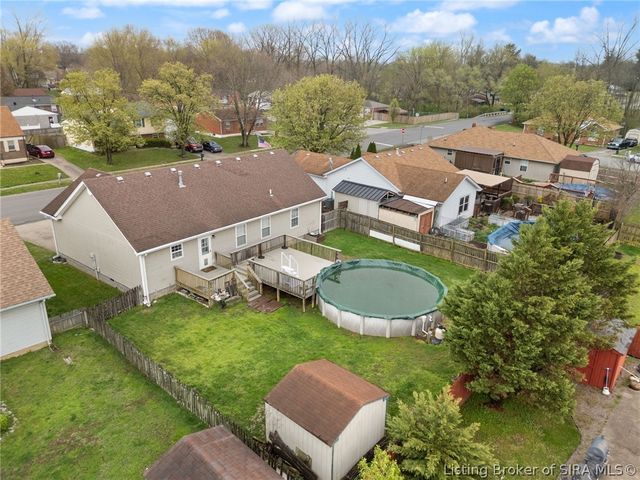 906 Presidential Place, Jeffersonville, IN 47130