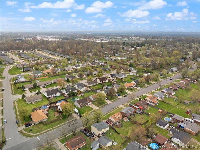 906 Presidential Place, Jeffersonville, IN 47130