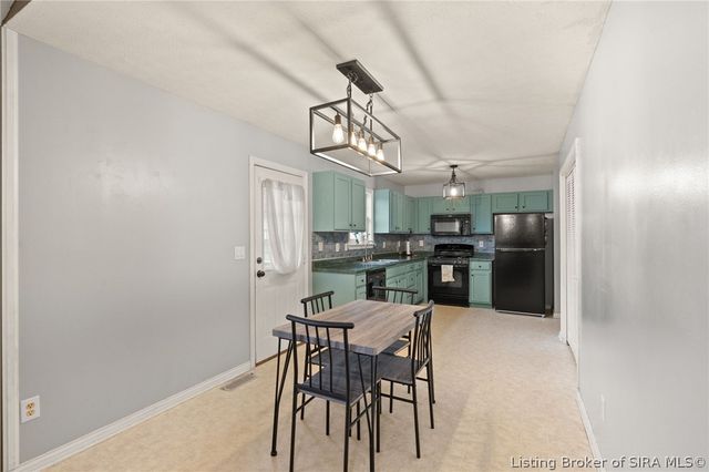 906 Presidential Place, Jeffersonville, IN 47130