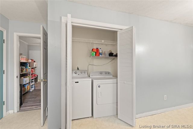 906 Presidential Place, Jeffersonville, IN 47130