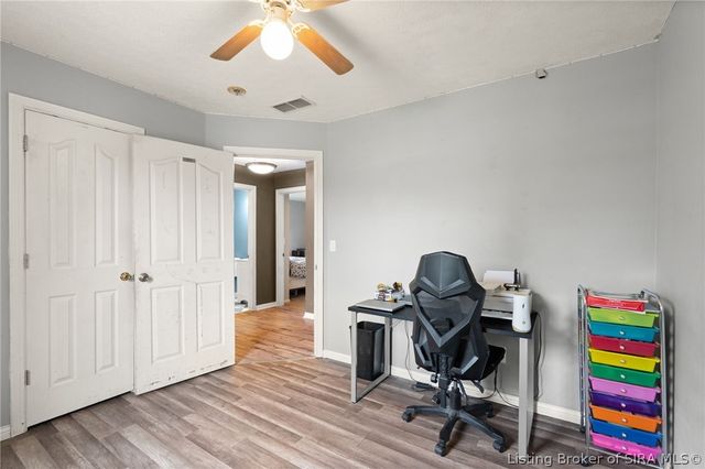 906 Presidential Place, Jeffersonville, IN 47130