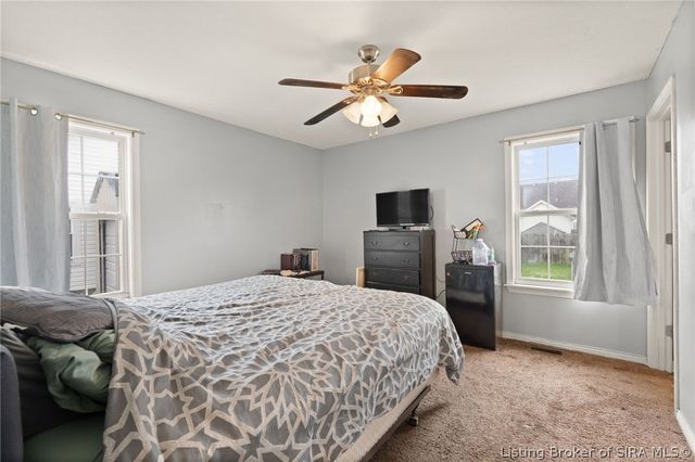 906 Presidential Place, Jeffersonville, IN 47130