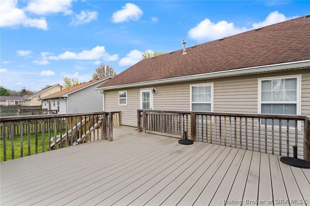 906 Presidential Place, Jeffersonville, IN 47130