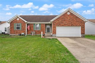 906 Presidential Place, Jeffersonville, IN 47130