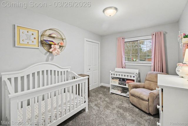 2261 Avondale Street, Sylvan Lake, MI 48320