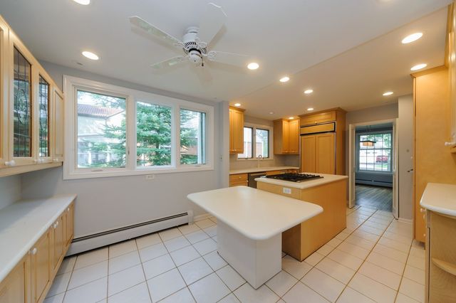 706 Juniper Road, Glenview, IL 60025