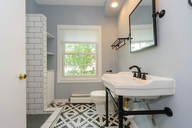 706 Juniper Road, Glenview, IL 60025