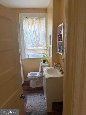 6907 N BROAD ST, Philadelphia, PA 19126