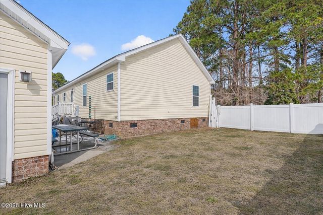 1036 Palm Court SW, Calabash, NC 28467