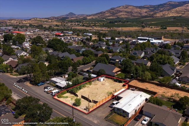 1019 Talent Avenue, Talent, OR 97540