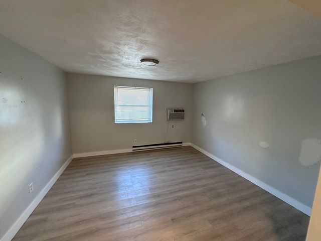 20 Hysil Avenue 3, Chelsea, MA 02150