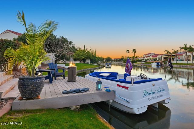 2318 W SUNRISE Place, Chandler, AZ 85248