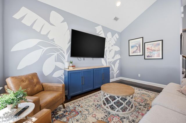 325 HOWLAND Drive, Ponte Vedra, FL 32081