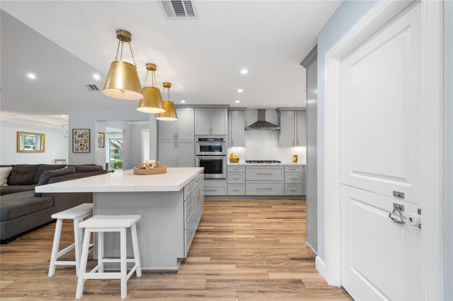 4907 Golf Drive, Houston, TX 77018