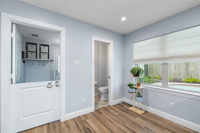 4907 Golf Drive, Houston, TX 77018