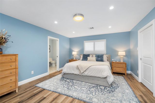 4907 Golf Drive, Houston, TX 77018