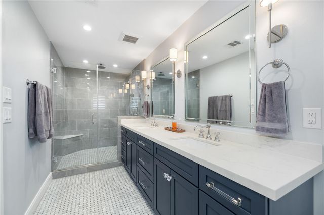 4907 Golf Drive, Houston, TX 77018