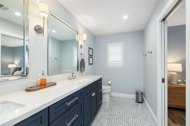 4907 Golf Drive, Houston, TX 77018