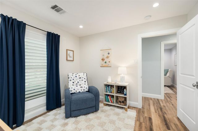 4907 Golf Drive, Houston, TX 77018