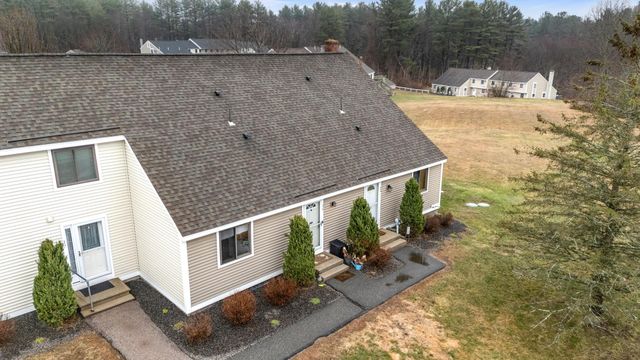 15 Pendleton Lane, Londonderry, NH 03053