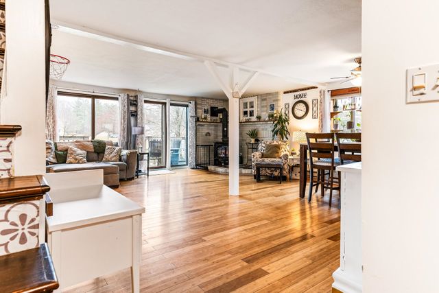 15 Pendleton Lane, Londonderry, NH 03053