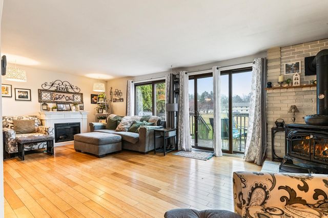 15 Pendleton Lane, Londonderry, NH 03053