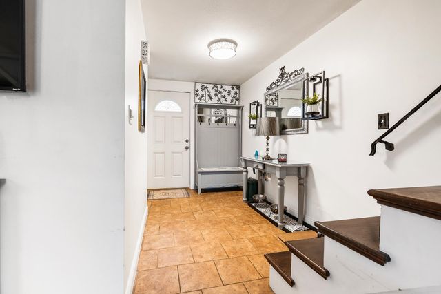 15 Pendleton Lane, Londonderry, NH 03053