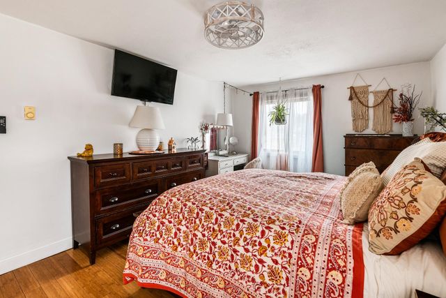 15 Pendleton Lane, Londonderry, NH 03053