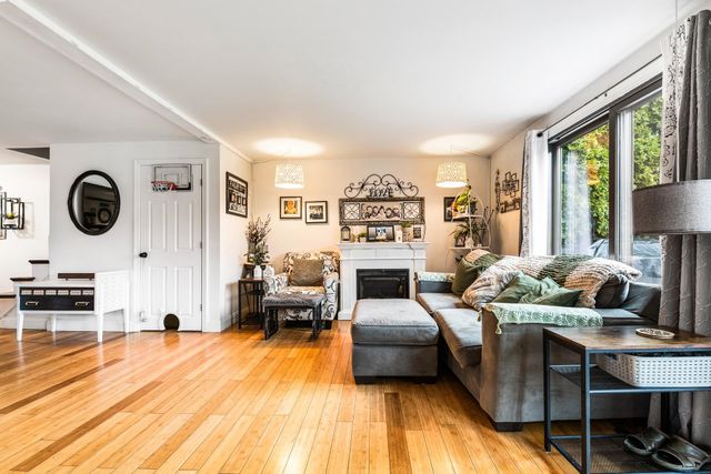 15 Pendleton Lane, Londonderry, NH 03053