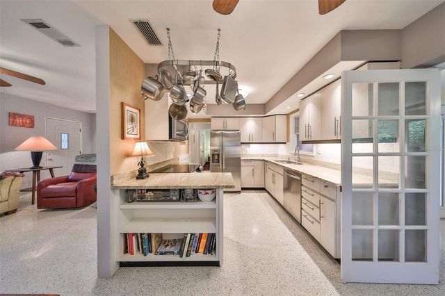 5934 115TH LANE, Seminole, FL 33772