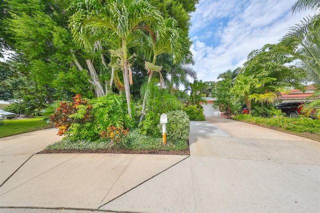 5934 115TH LANE, Seminole, FL 33772