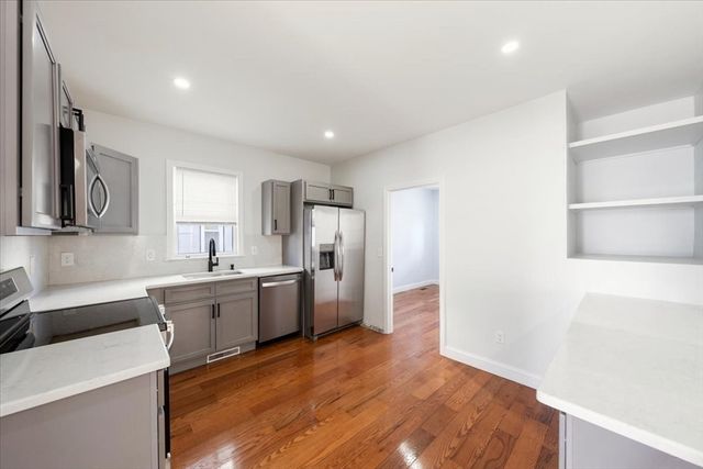 15 Porter St, Everett, MA 02149