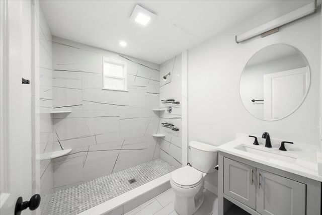 15 Porter St, Everett, MA 02149