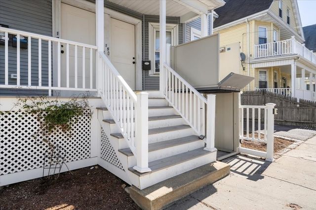 15 Porter St, Everett, MA 02149