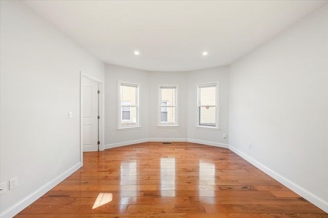 15 Porter St, Everett, MA 02149
