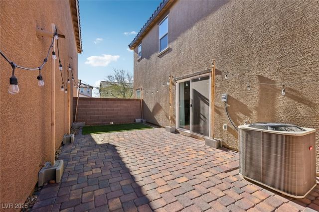 1141 Glistening Acres Avenue, North Las Vegas, NV 89086