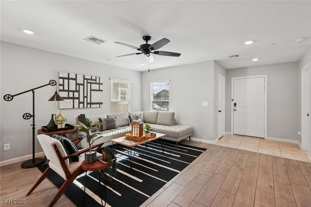 1141 Glistening Acres Avenue, North Las Vegas, NV 89086