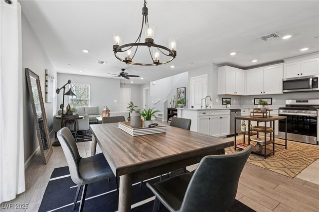 1141 Glistening Acres Avenue, North Las Vegas, NV 89086