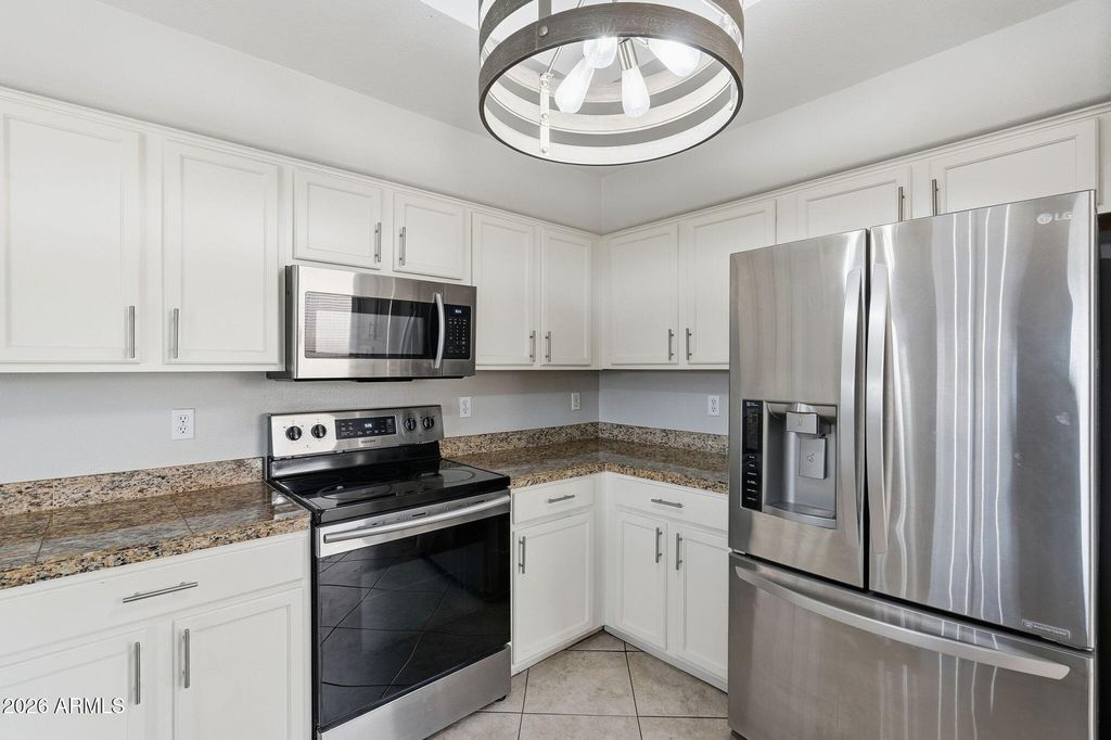 8361 W SALTER Drive, Peoria, AZ 85382 — photo 3