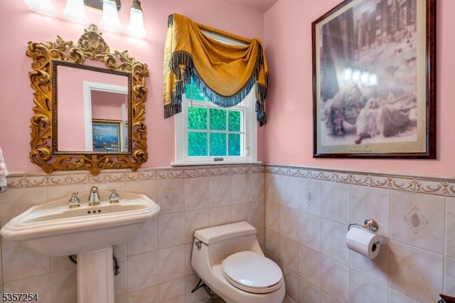 30 Robbins Ave, Berkeley Heights Twp., NJ 07922