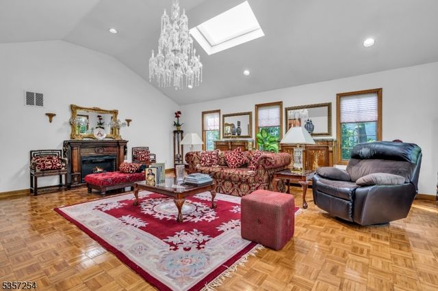 30 Robbins Ave, Berkeley Heights Twp., NJ 07922