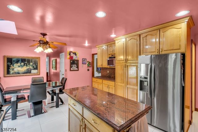 30 Robbins Ave, Berkeley Heights Twp., NJ 07922