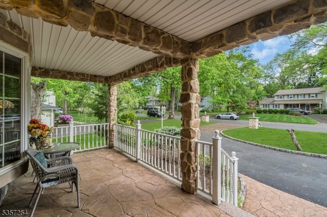 30 Robbins Ave, Berkeley Heights Twp., NJ 07922